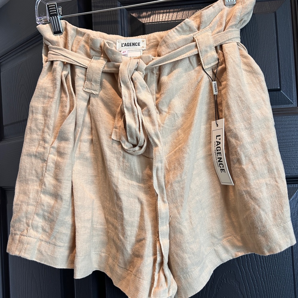 L’AGENCE New w/ tags size 27 Hillary Shorts, Linen Style